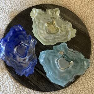 Oyster Shell Art Glass Akcam Style Pearlescent Decorative Dish Set Of 3 Coastal